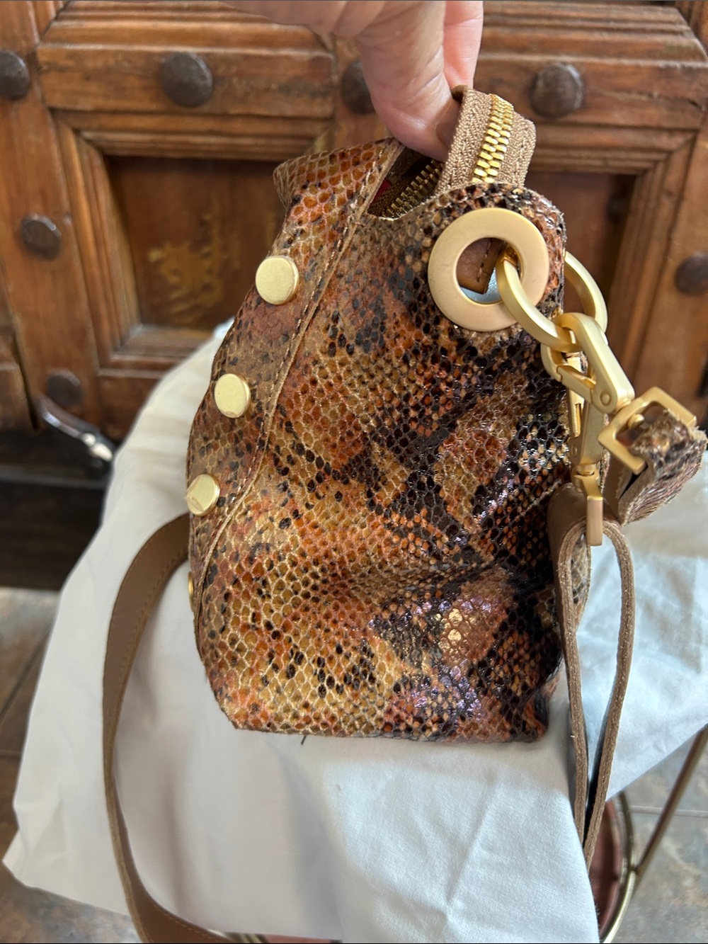 Hammitt Bryant Medium Shoulder Bag in Centerpiece Snake leather, NWT - Picture 7 of 12